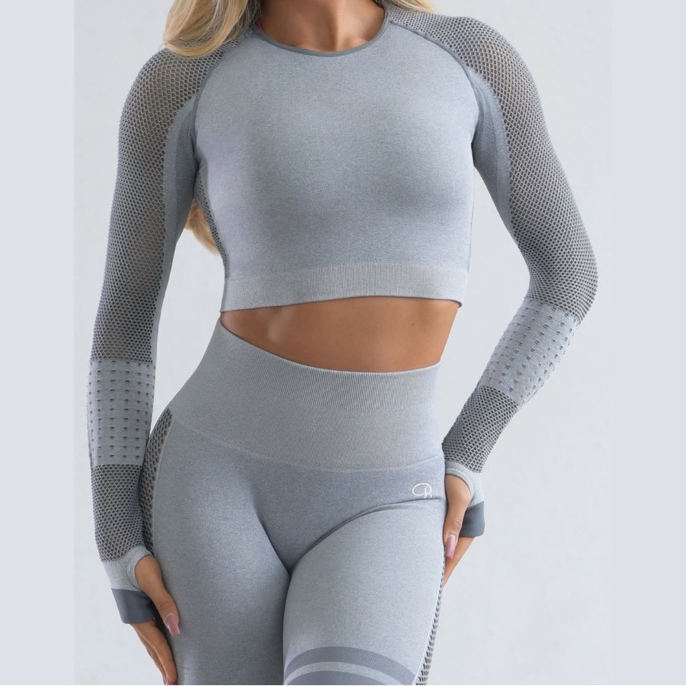 Bombshell Sportswear Elite Seamless Pullover Top, XS/S